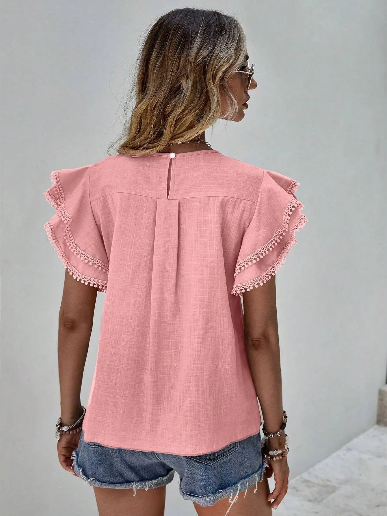 Blusa Feminina Casual com Babados e Manga Borboleta